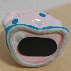 豚さんキャラの貯金箱の画像