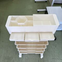 【リサイクルショップ ピカソ 小松原】✨未使用品‼ キャスター付き多段収納ワゴン／ホワイト✨★0221★の画像