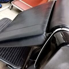 理容椅子 タカラベルモント プロスタッフ879（BB-879M3）電動バーバーチェア 取説付の画像