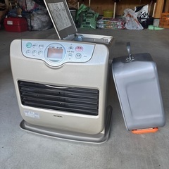 CORONA ファンヒーター　＆　18L灯油容器の画像