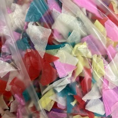 あげます！カラフル紙吹雪の画像