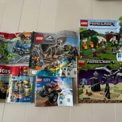 大量のLEGOの画像