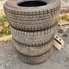 ヨコハマ　アイスガード　　265/70R16 
23年製　バリ溝の画像