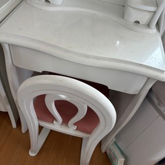 ドレッサー　引き出し
の画像