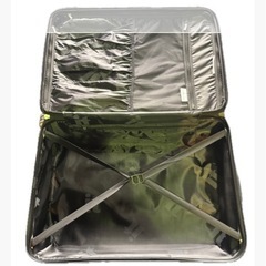 大型スーツケース
の画像