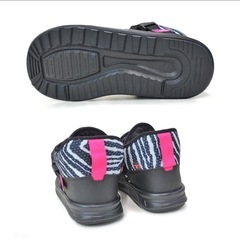 【新品・未使用】ニューバランス SUFMMOCZ ZEBRAの画像