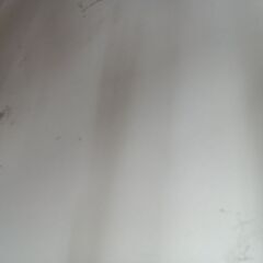 ★リユースのサカイ水戸店★  テーブル ﾎﾜｲﾄ×ﾀﾞｰｸﾌﾞﾗｳﾝ H35×D45×W60 クリーニング済み MT6283の画像