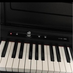 電子ピアノの画像