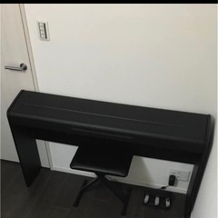 電子ピアノの画像