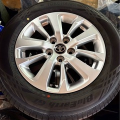 ヤリスクロス　現行新車外し　2025純正アルミホイール➕タイヤ付き　4本の画像