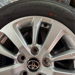 ヤリスクロス　現行新車外し　2025純正アルミホイール➕タイヤ付き　4本の画像