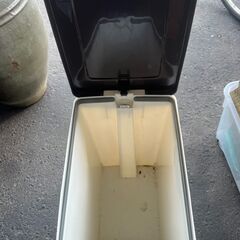 リサイクルショップどりーむ荒田店　No5364　ゴミ箱　30Lの画像