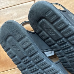 newbalanceサンダルの画像