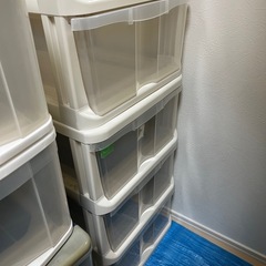 衣装ケースの画像