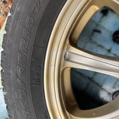 軽スタッドレスタイヤの画像