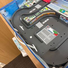 【藤枝】500円で売ります！トミカ　お出かけ立体マップ　おまけ付の画像