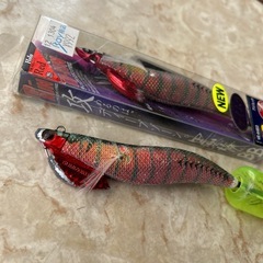 エギ3点セット（ダートマックスTR40g・ハヤブサTIP RUN 30g ほか）の画像