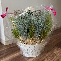 美品　造花祝い花　ラッピング付きアレンジメントの画像