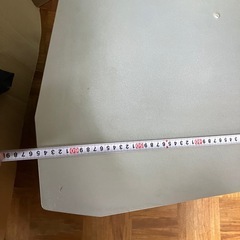 ローラー付き3段テレビ台の画像