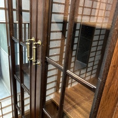 扉付き収納の画像