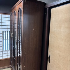 扉付き収納の画像