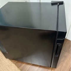 家庭用小型冷蔵庫 型番SHR-033Aの画像
