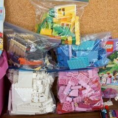 レゴ フレンズ 4種まとめて 3061 5560 基本セット・ピンクのコンテナ 41135 41316 取扱説明書有り　ミニフィグ・馬付き ピンク 女の子 ブロック LEGO　☆ PayPay(ペイペイ)決済可能 ☆ 札幌市 豊平区 平岸 平岸店の画像