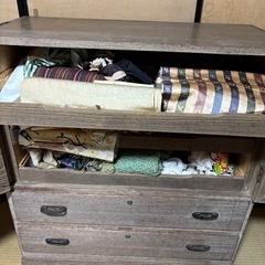 桐のタンスの画像