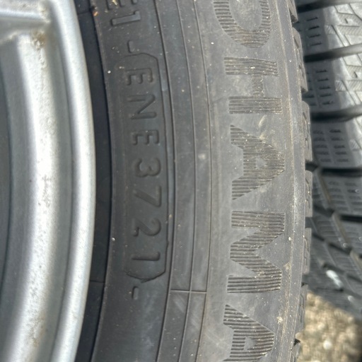 13㌅冬用タイヤ4本セット軽自動車用