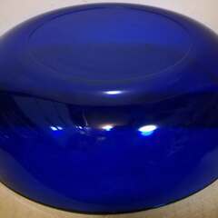 未使用 ◆ コバルトブルー ガラス 皿 ボール ◆ 金彩 深皿 盛鉢 キッチン 台所 調理 アンティーク ビンテージ レトロ 直径20.5cm 高さ6㎝◆の画像