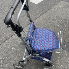 販売中シルバーカー　リズムRWC　の画像