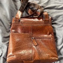ショルダーバック　本革の画像