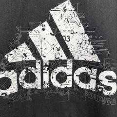 adidas Tシャツの画像