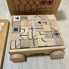 知育おもちゃセットの画像