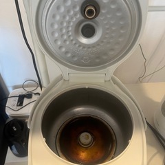 炊飯器の画像