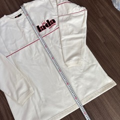 DAMANI DADA トレーナーの画像