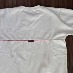 DAMANI DADA トレーナーの画像