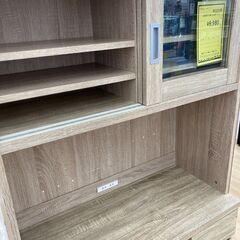A-588【リユースのサカイ野々市店】ジモティ来店特価‼ 食器棚 木目調 木製 ベージュ クリーニング済みの画像