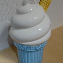 貯金箱　ソフトクリーム　水色　陶器　昭和　レトロ　メルヘンの画像