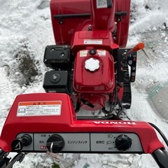ホンダ除雪機HSS655セル付きライト付きの画像
