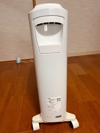 美品半額以下デロンギオイルヒーター