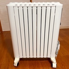 美品半額以下デロンギオイルヒーターの画像