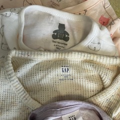 Baby GAP ロンパースの画像