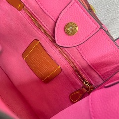coach ピンク鞄汚れありの画像