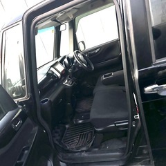 N-BOXカスタム 4WD 車検2年付きの画像