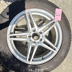 メルセデスベンツGLC 溝あり 2023年製造スタッドレス4本セットの画像