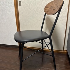 LOWYA ダイニングテーブル　2人用の画像