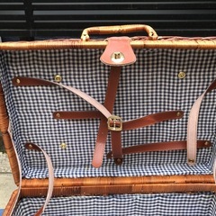 籐と竹のトランク　ピクニックバスケットの画像