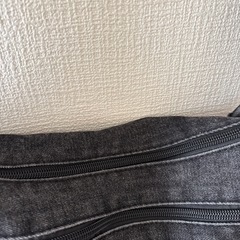 黒デニムショルダーバッグの画像