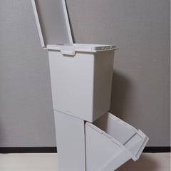 スチールラック　ゴミ箱の画像